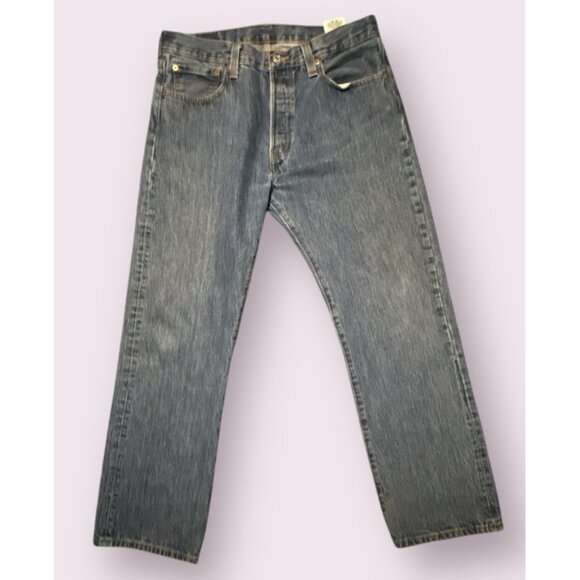 Levi’s 501 Jeans Mens 34x30 Blue Medium Wash Button Fly Rare - Picture 1 of 9